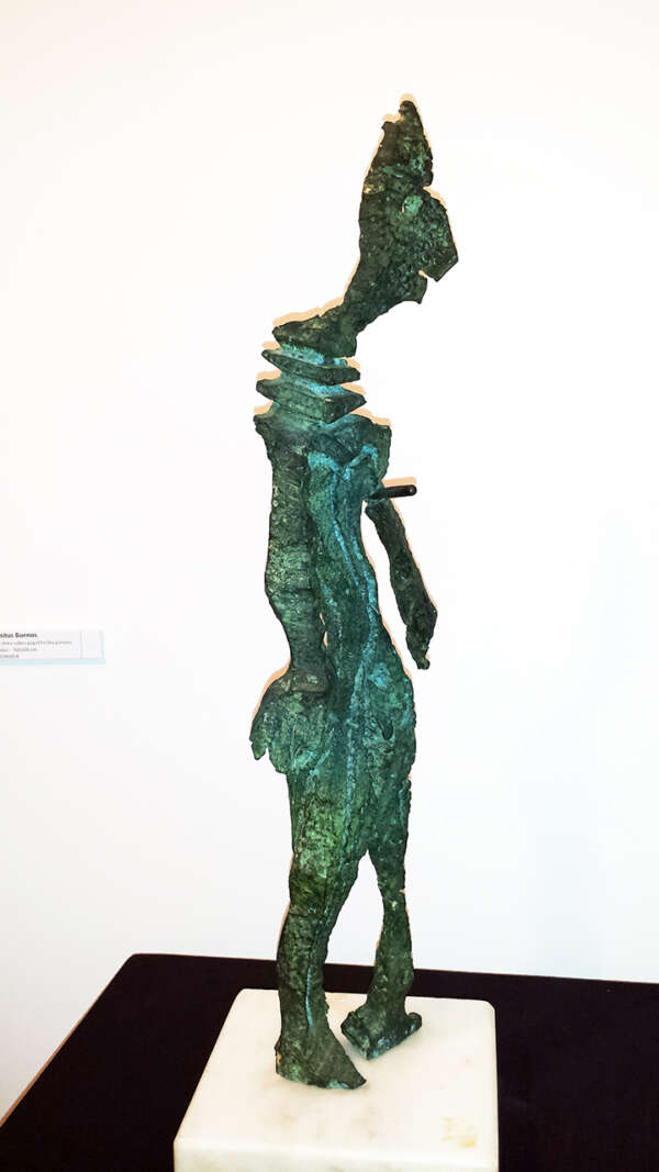 ESC0001 - Escultura - Bronze - 45x10x5 cm