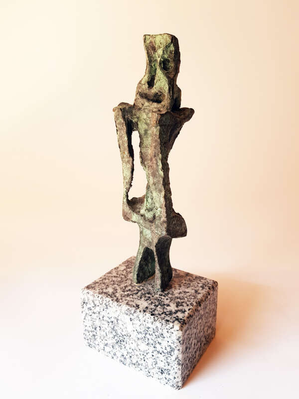 ESC0004 – Escultura – Bronze – 20x12x12 cm