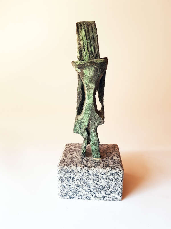 ESC0004 – Escultura – Bronze – 20x12x12 cm