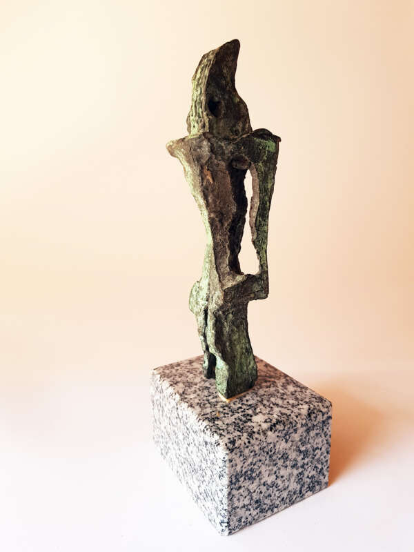 ESC0004 – Escultura – Bronze – 20x12x12 cm