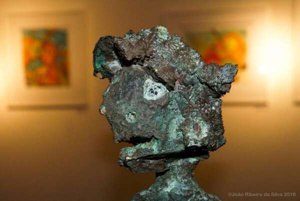 ESC0022 - Escultura - Bronze - 94x25x22 cm